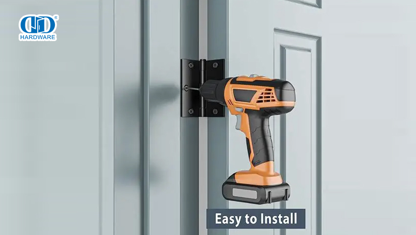 如何调整外门铰链？